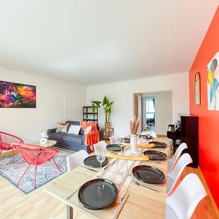 Apartment A 10 Minutes De Paris Avec Balcon *
