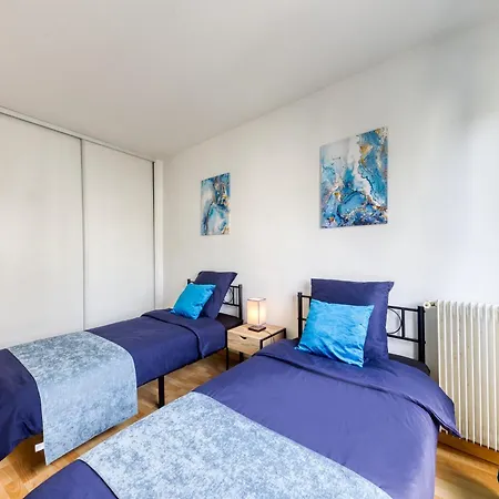 Apartment A 10 Minutes De Paris Avec Balcon